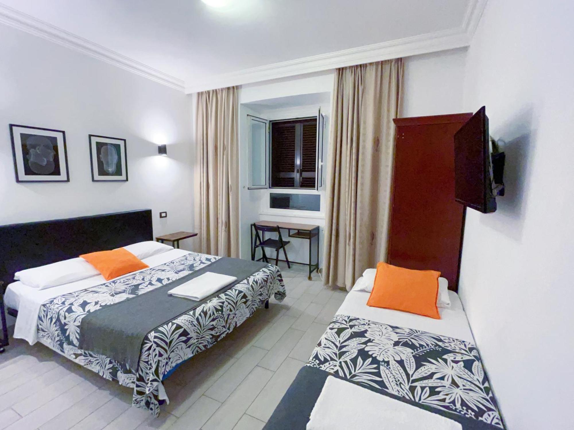Overseas Guesthouse Rome Bagian luar foto