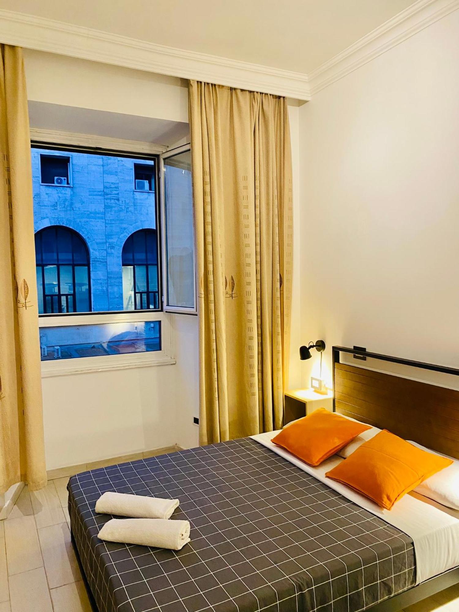 Overseas Guesthouse Rome Bagian luar foto