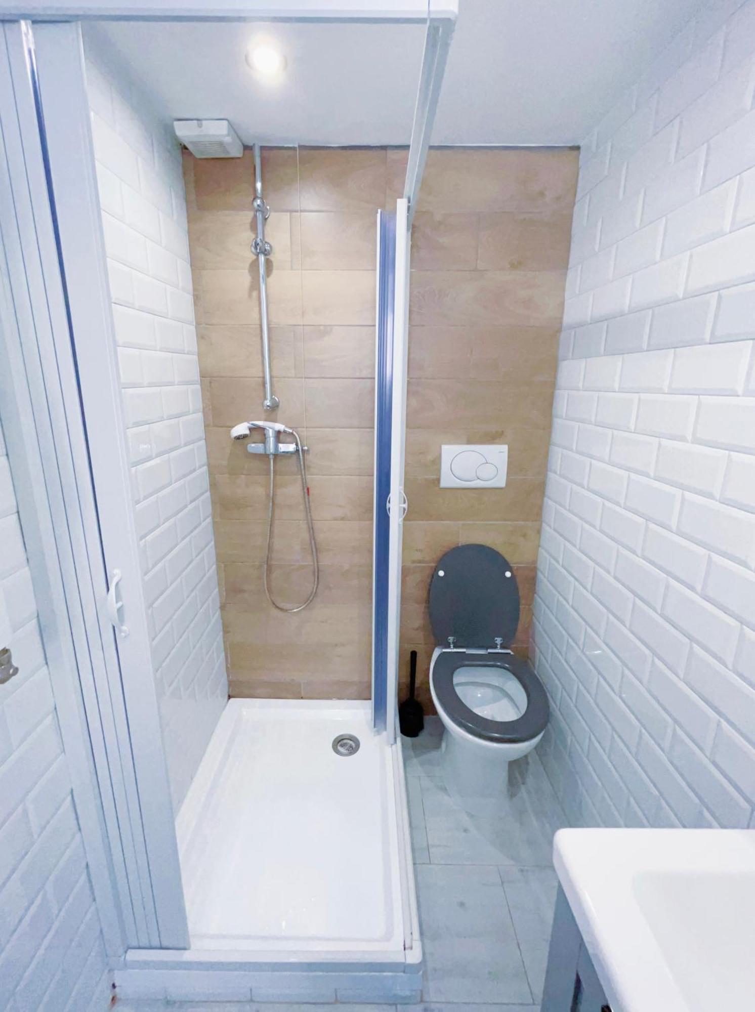 Overseas Guesthouse Rome Bagian luar foto